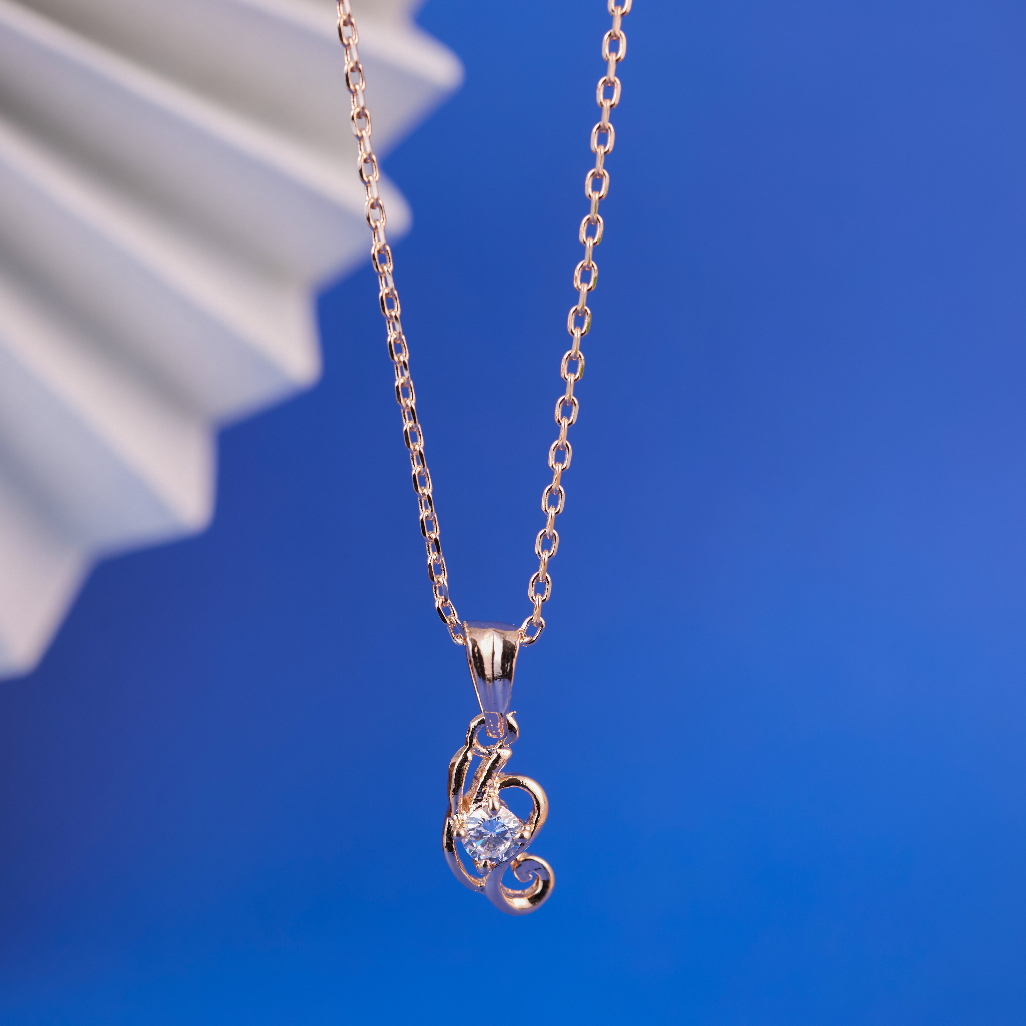 Nimoraa Rhythm Curl Rosegold Plated Chain