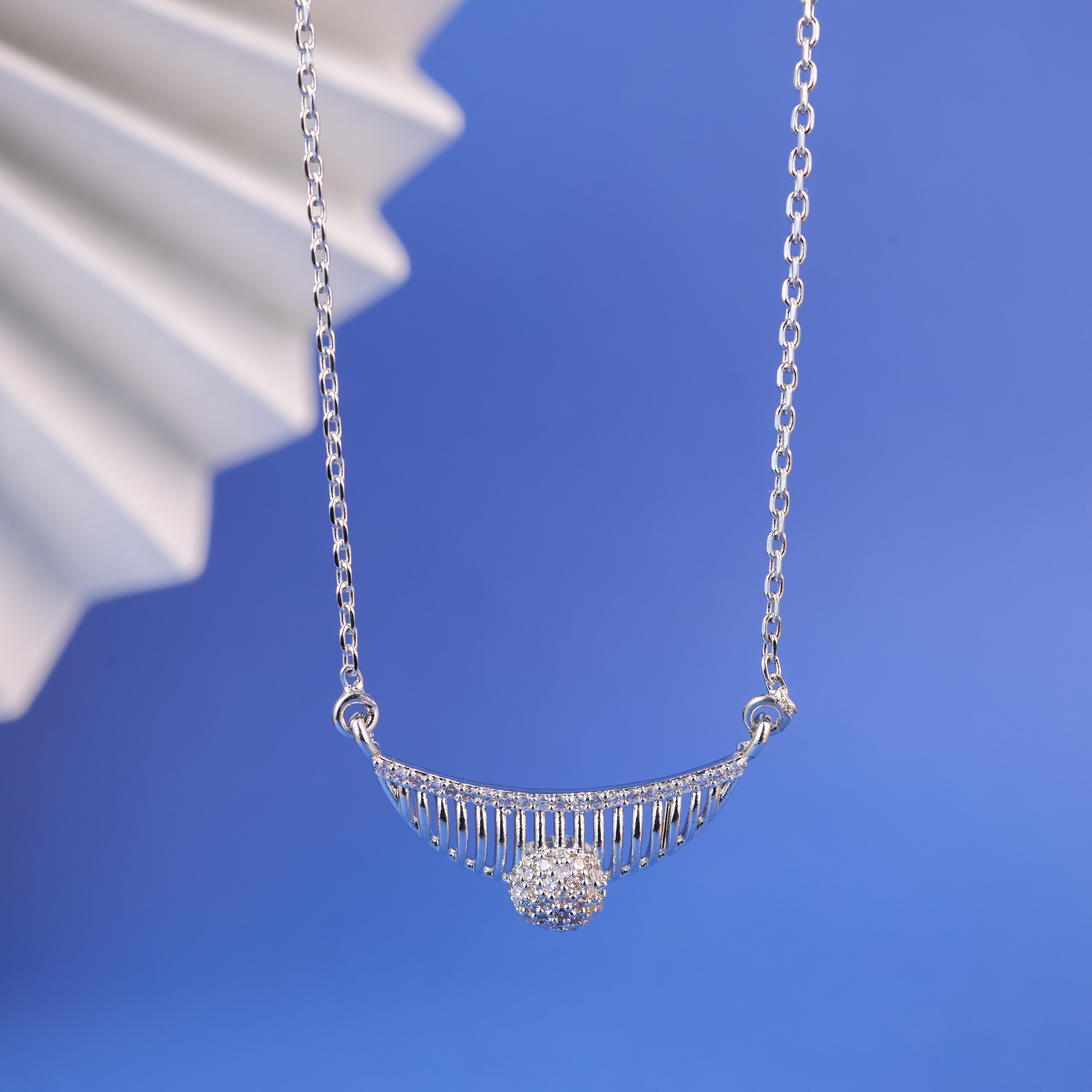 Nimoraa Crescent Fringe Silver Drop Chain
