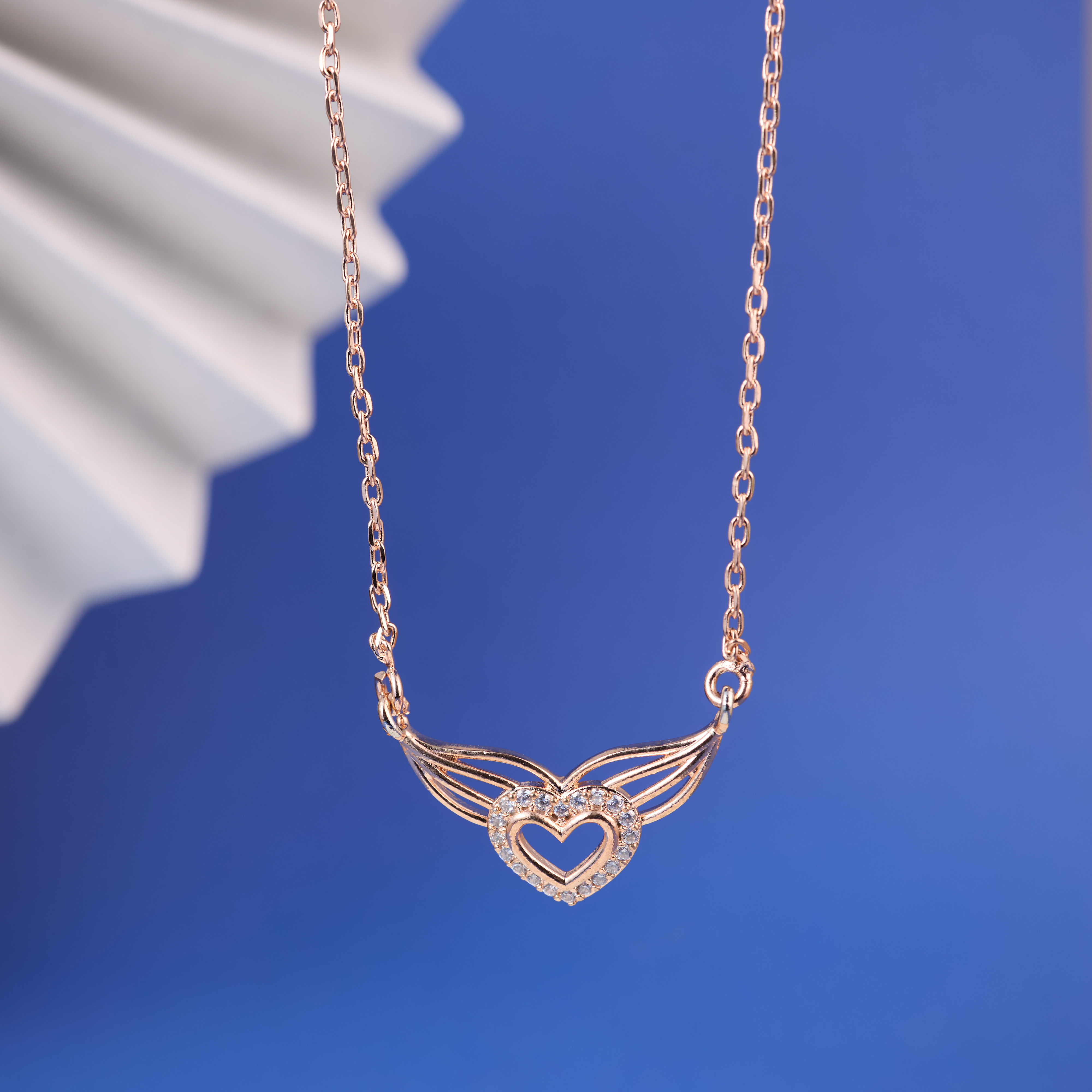 Nimoraa Rosegold Winged Heart Chain