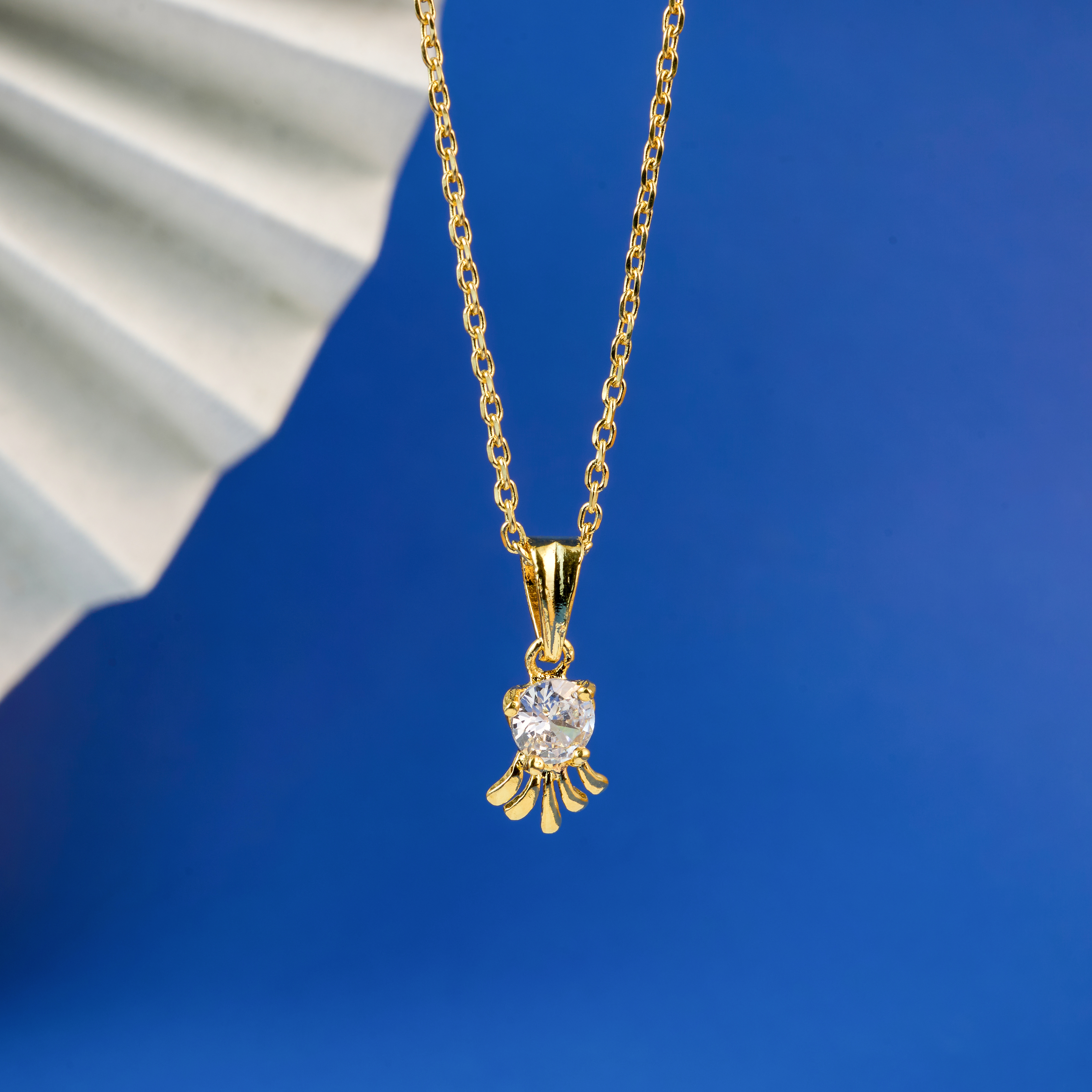 Nimoraa Sunray Solitaire Gold Drop Chain