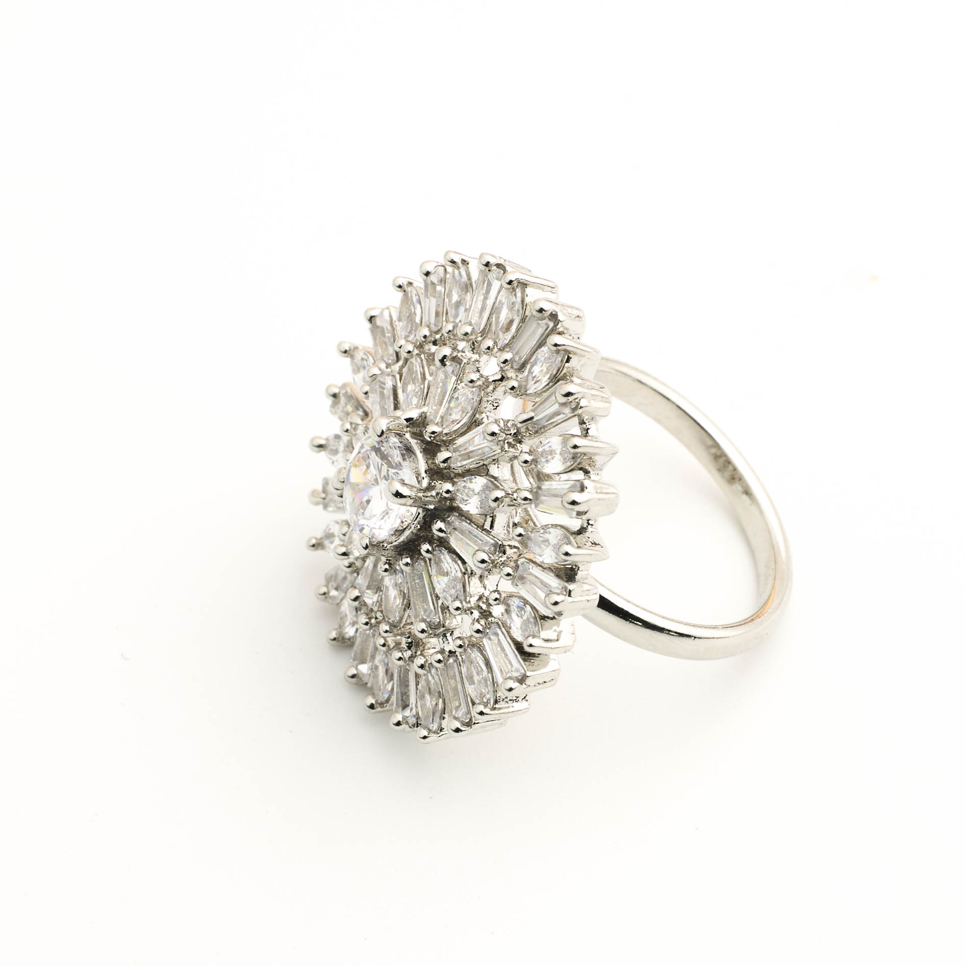 The Silver Geometric Daisy Ring