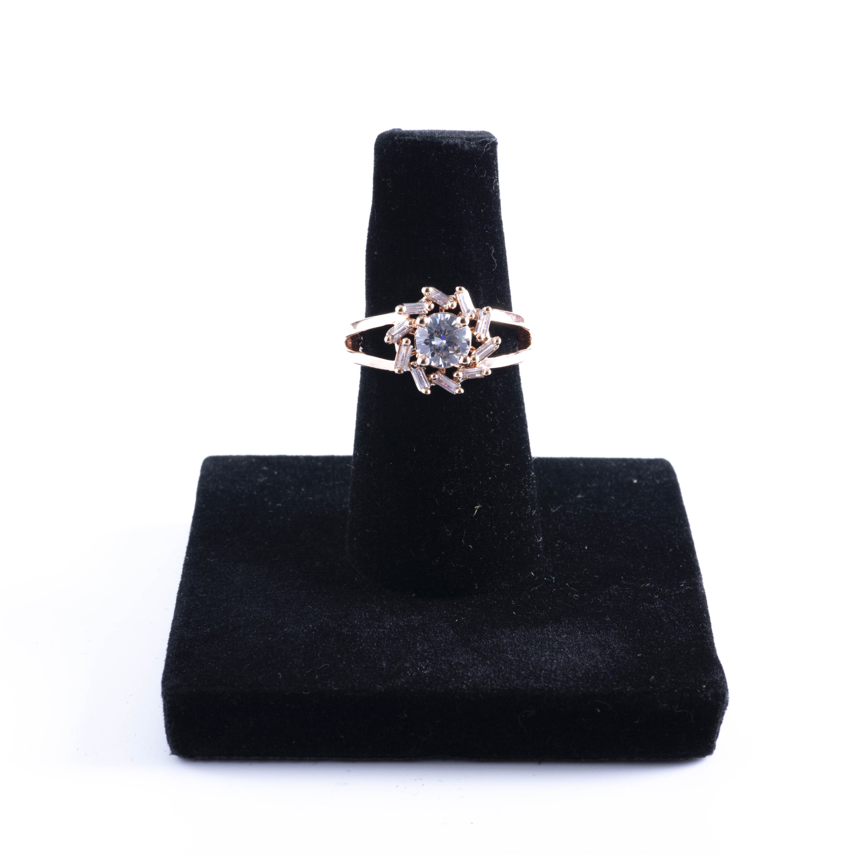 The Rosegold Baguette Star Solitaire