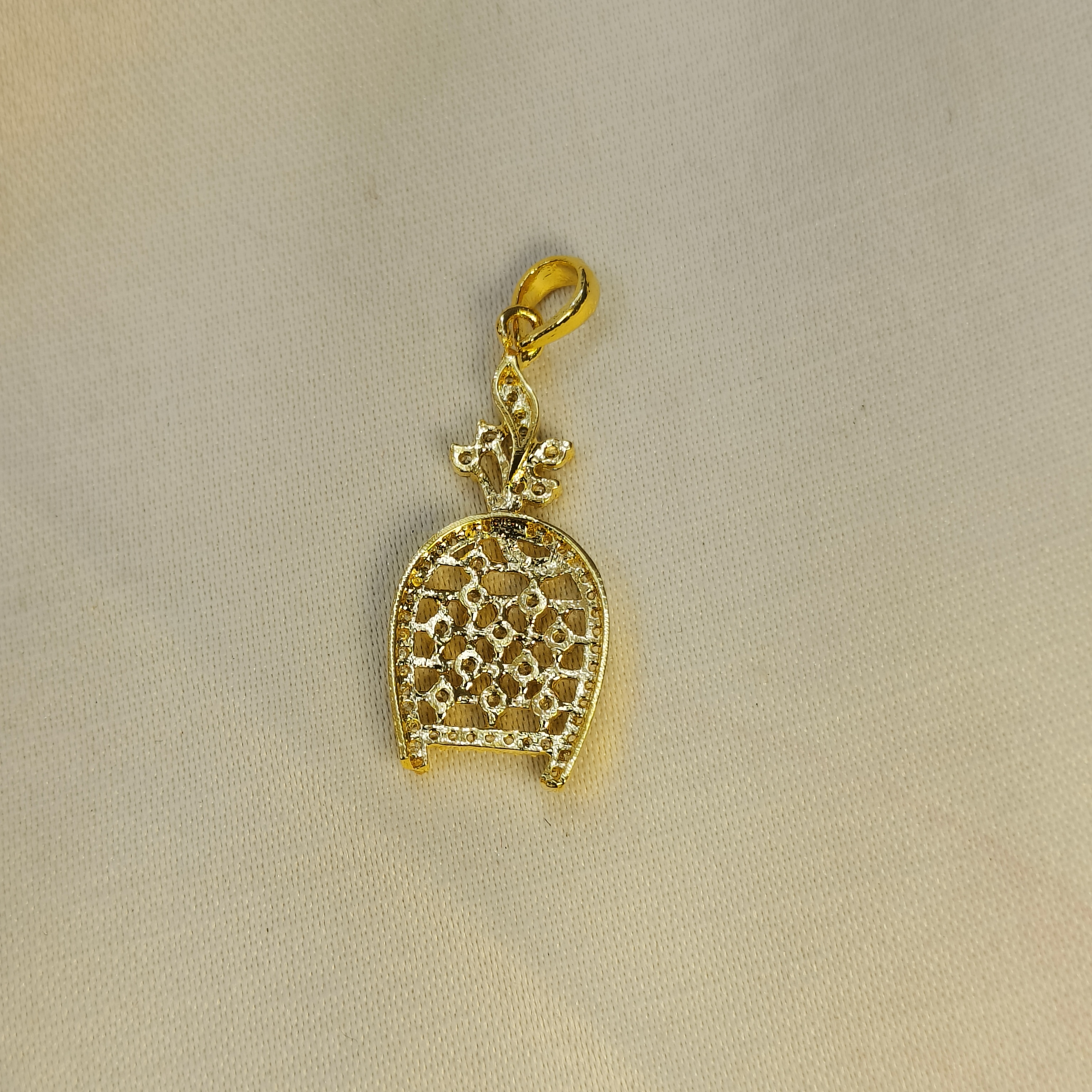 Stone Leaf Drop Gold Plated Pendant Chain