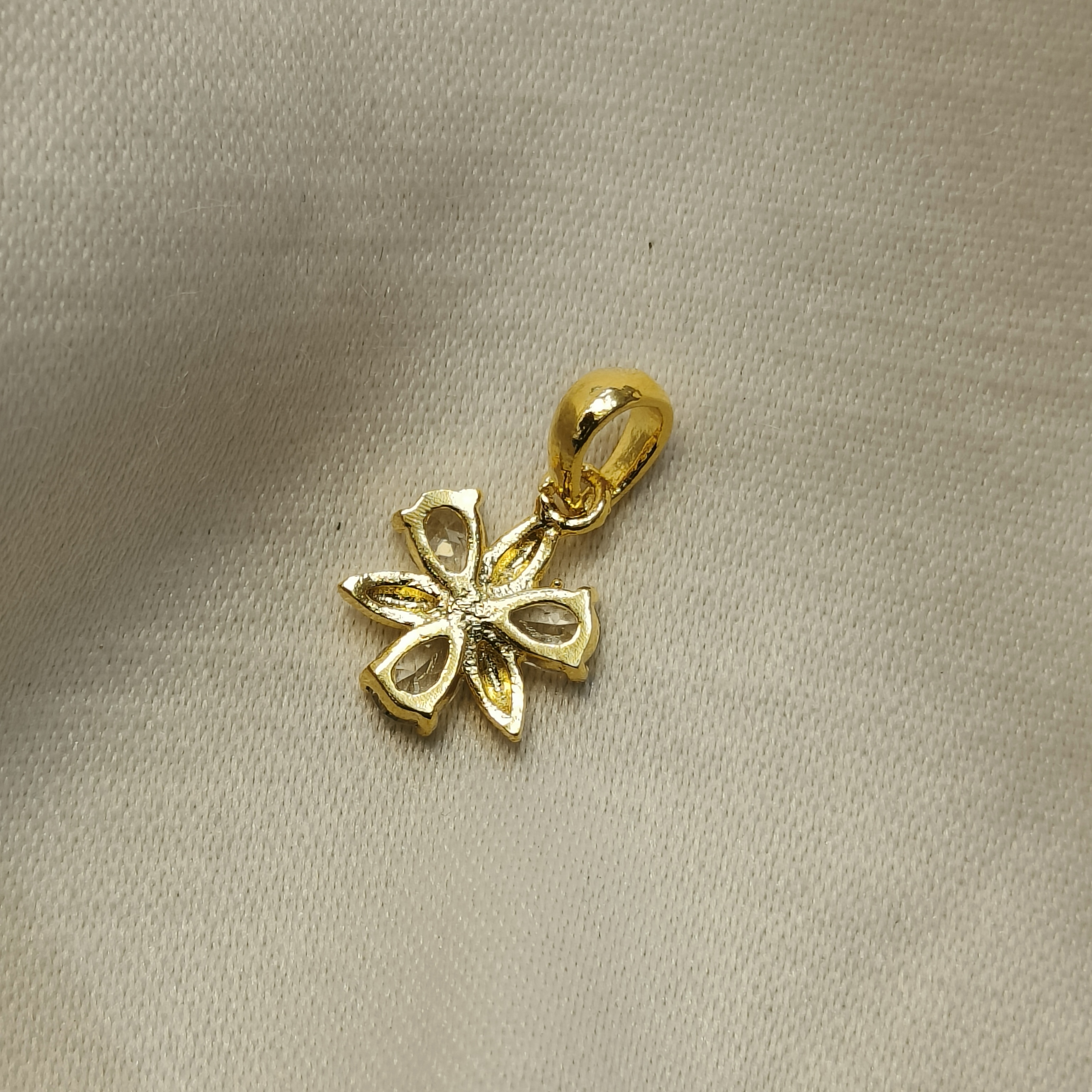 Petal Crest Gold Plated Pendant Chain