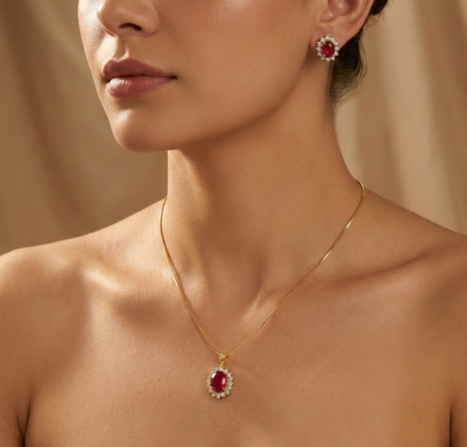 Aarohi Red Halo Pendant Set