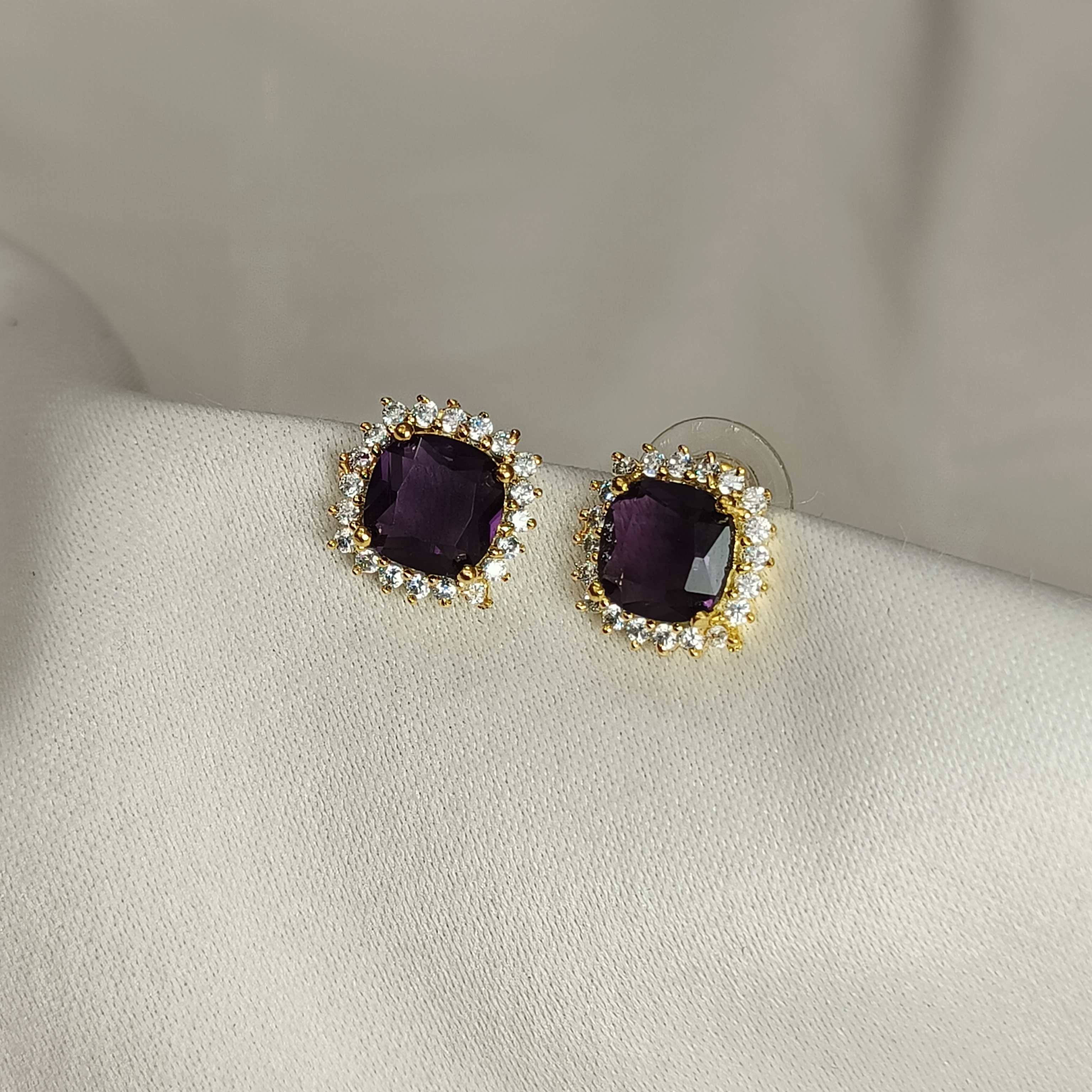 The Ranisaa Purple Golden Pendant Set