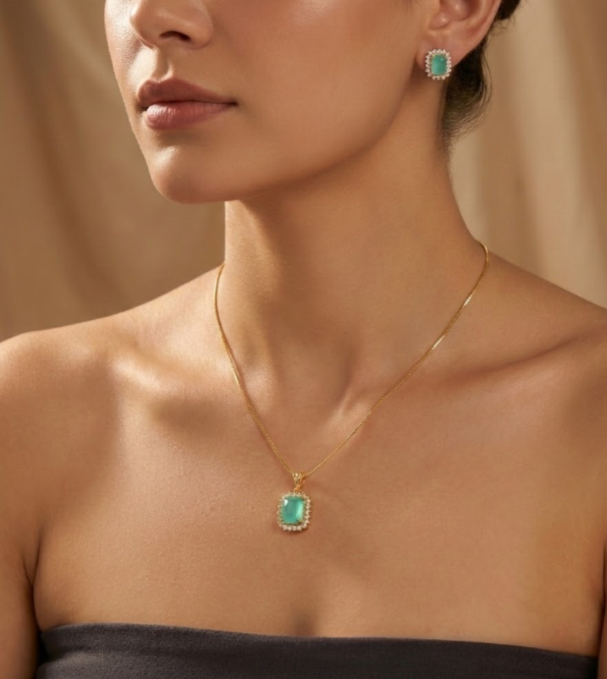 Meher Turquoise Halo Pendant Set