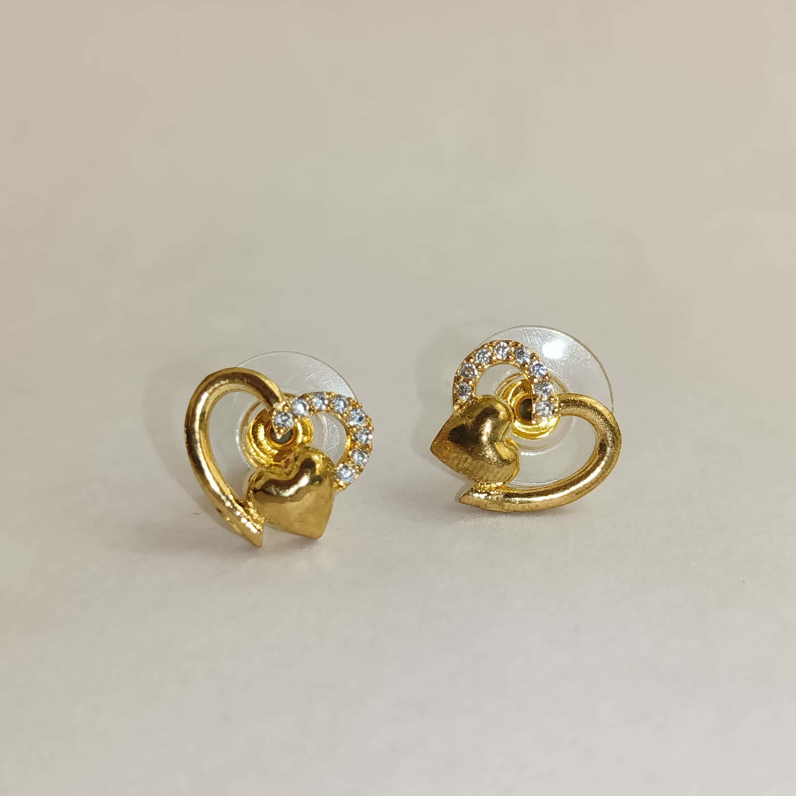 Nimoraa Twin Heart Promise golden Pendant Set