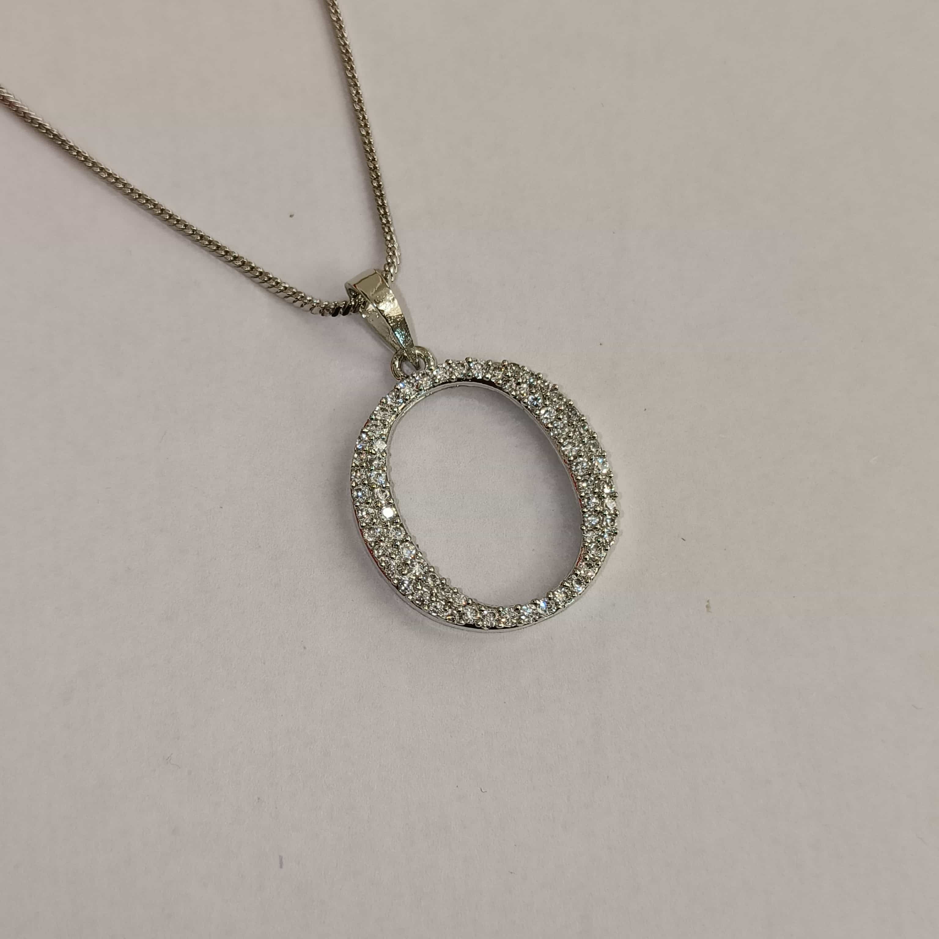 Nimoraa O Initial Silver Pendant Chain