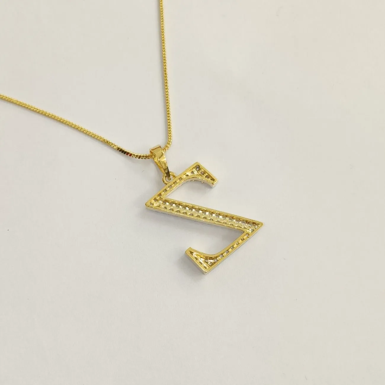 Nimoraa Z Initial Gold Plated Pendant Chain