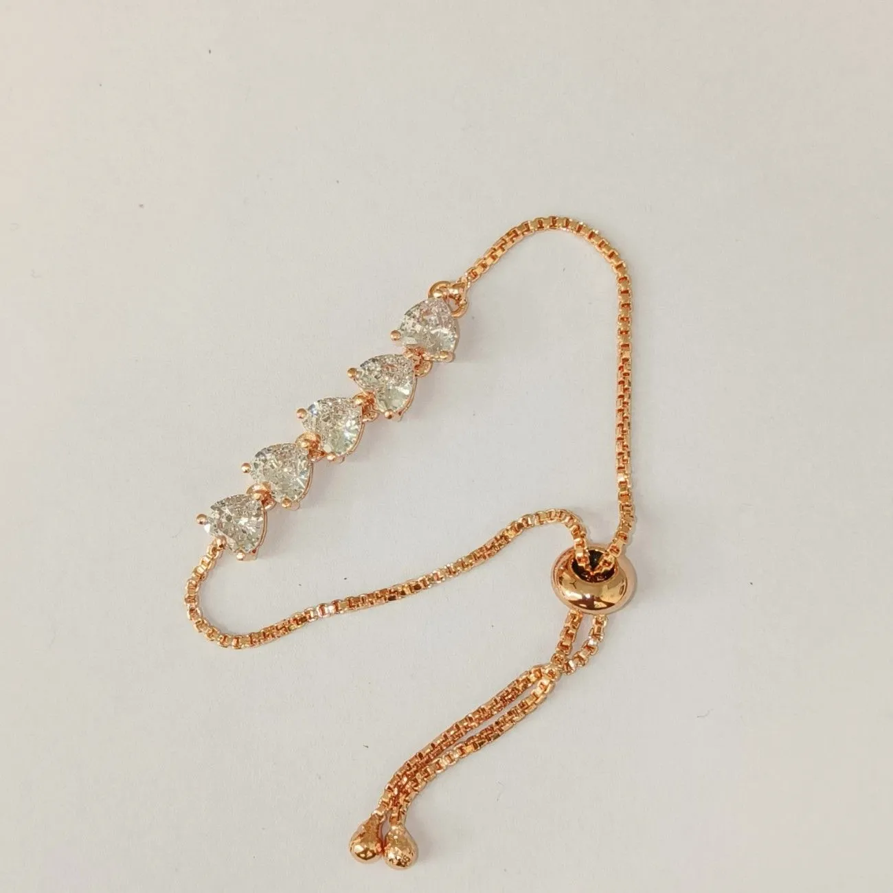 Nimoraa Amora Cupid Quint Flow Bracelet – Rosegold White