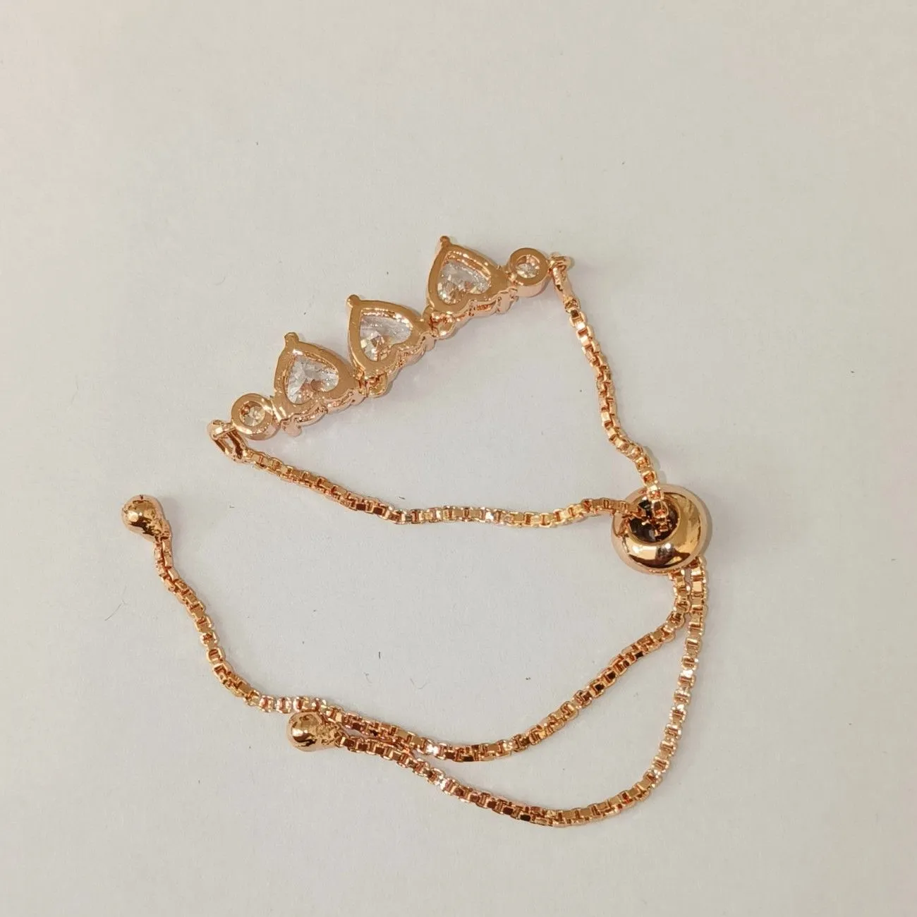 Nimoraa Amora Cupid Trio Line Bracelet – Rosegold White