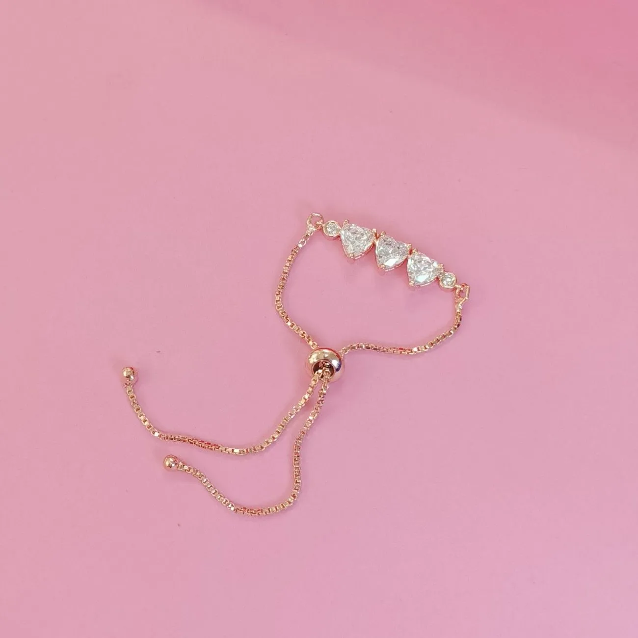 Nimoraa Amora Cupid Trio Line Bracelet – Rosegold White