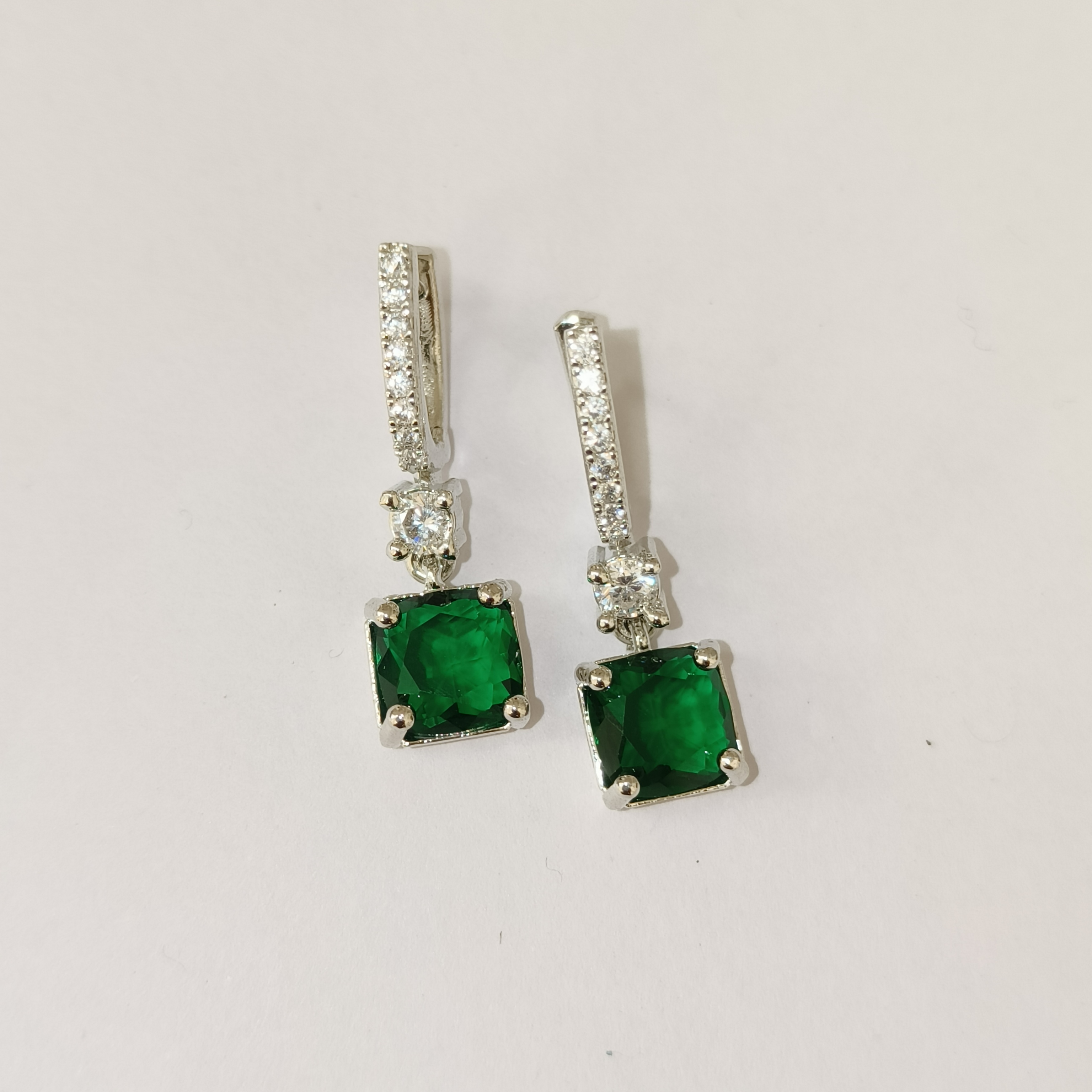Nimoraa Silver luxe Green Drop Earrings