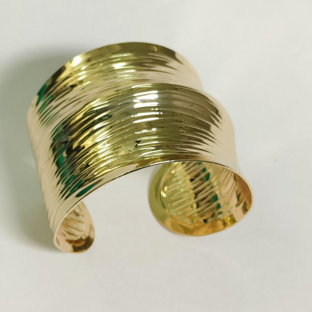 Aurex Ribbed Statement Cuff