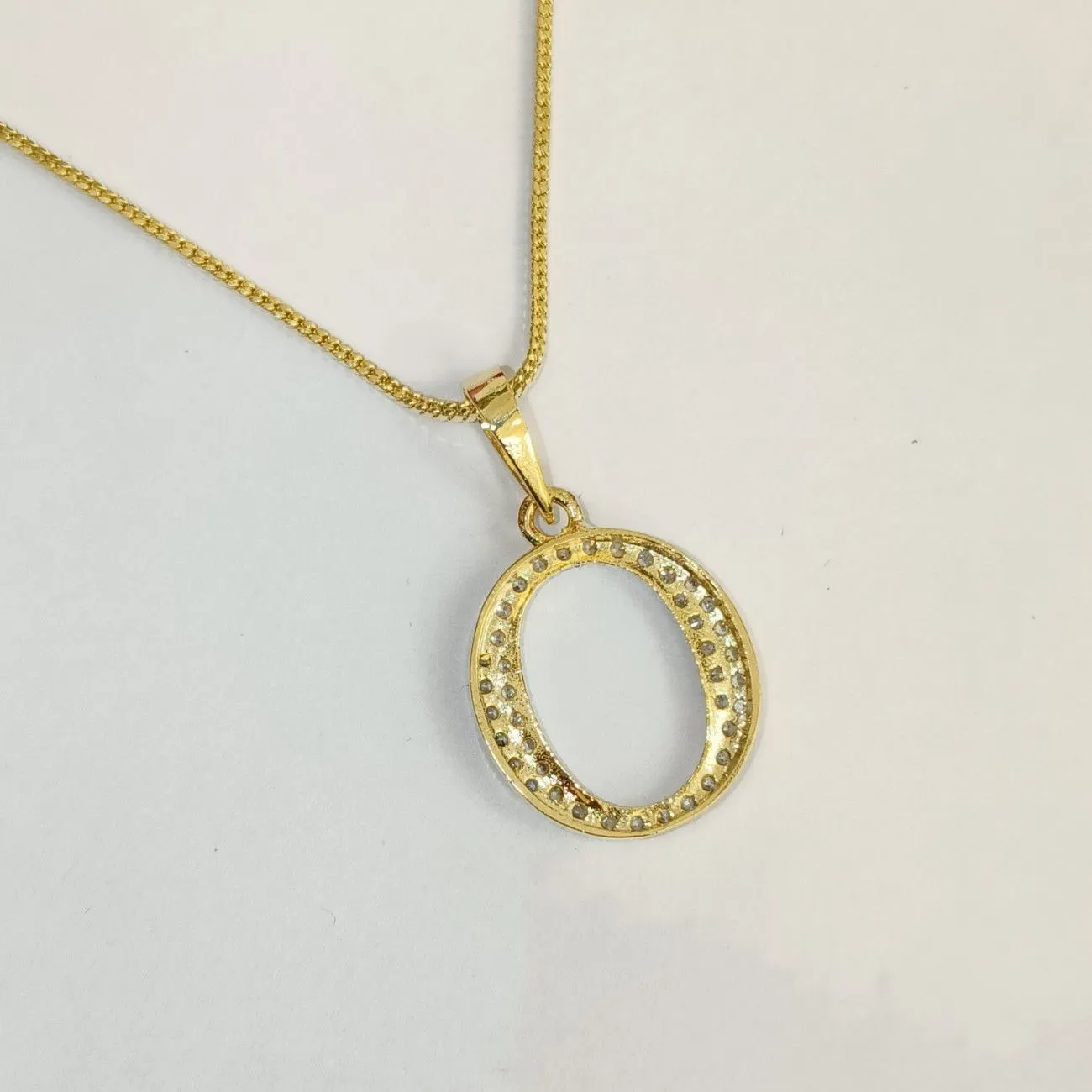 Nimoraa O Initial Small Gold Plated White Stone Pendant Chain