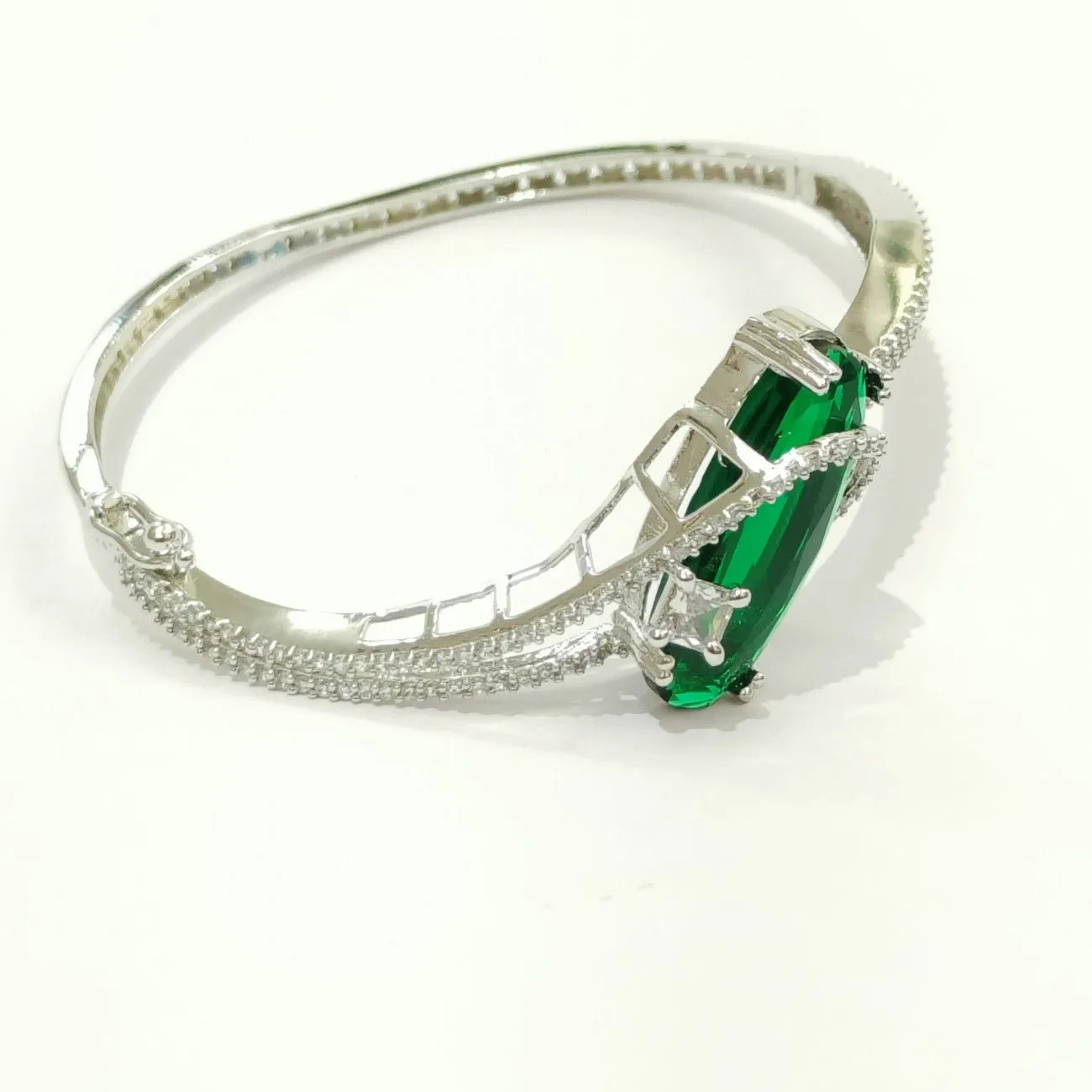 The Gleaming Emerald Curves