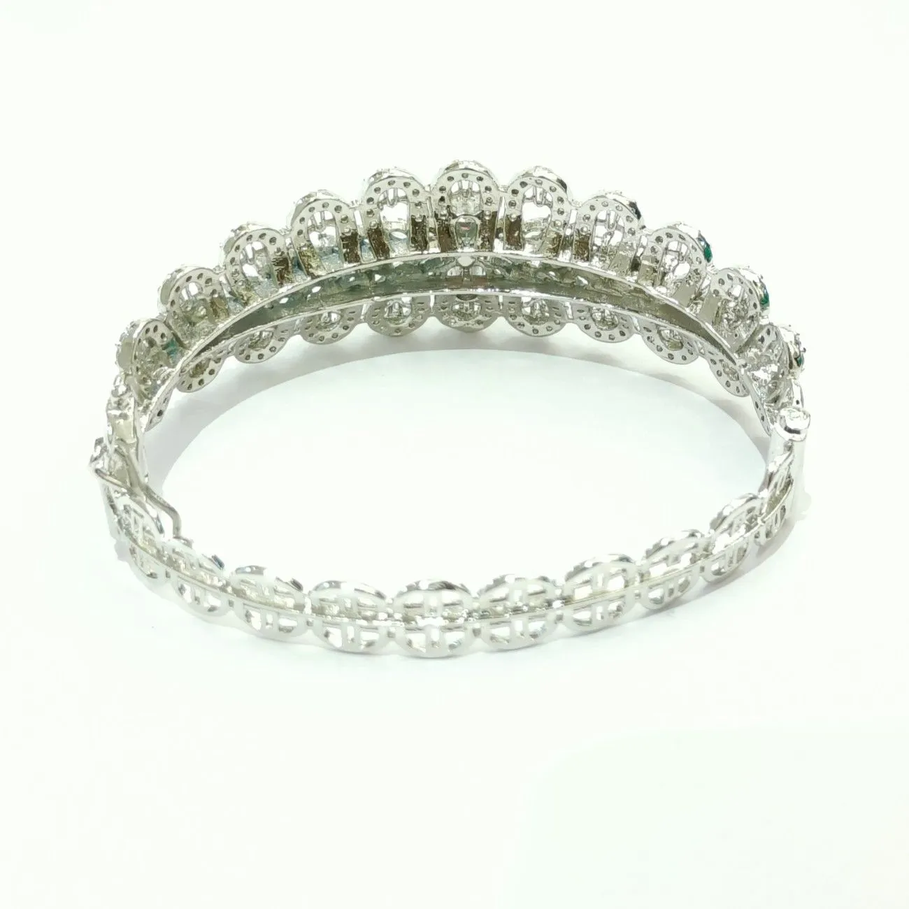 The Sparkly Red Delight Bracelet