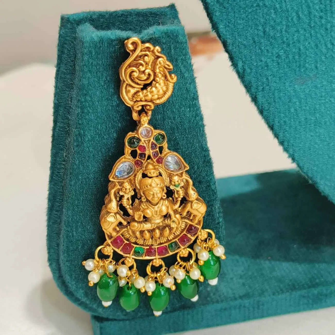 Sri Varnika Temple Bridal Necklace Set