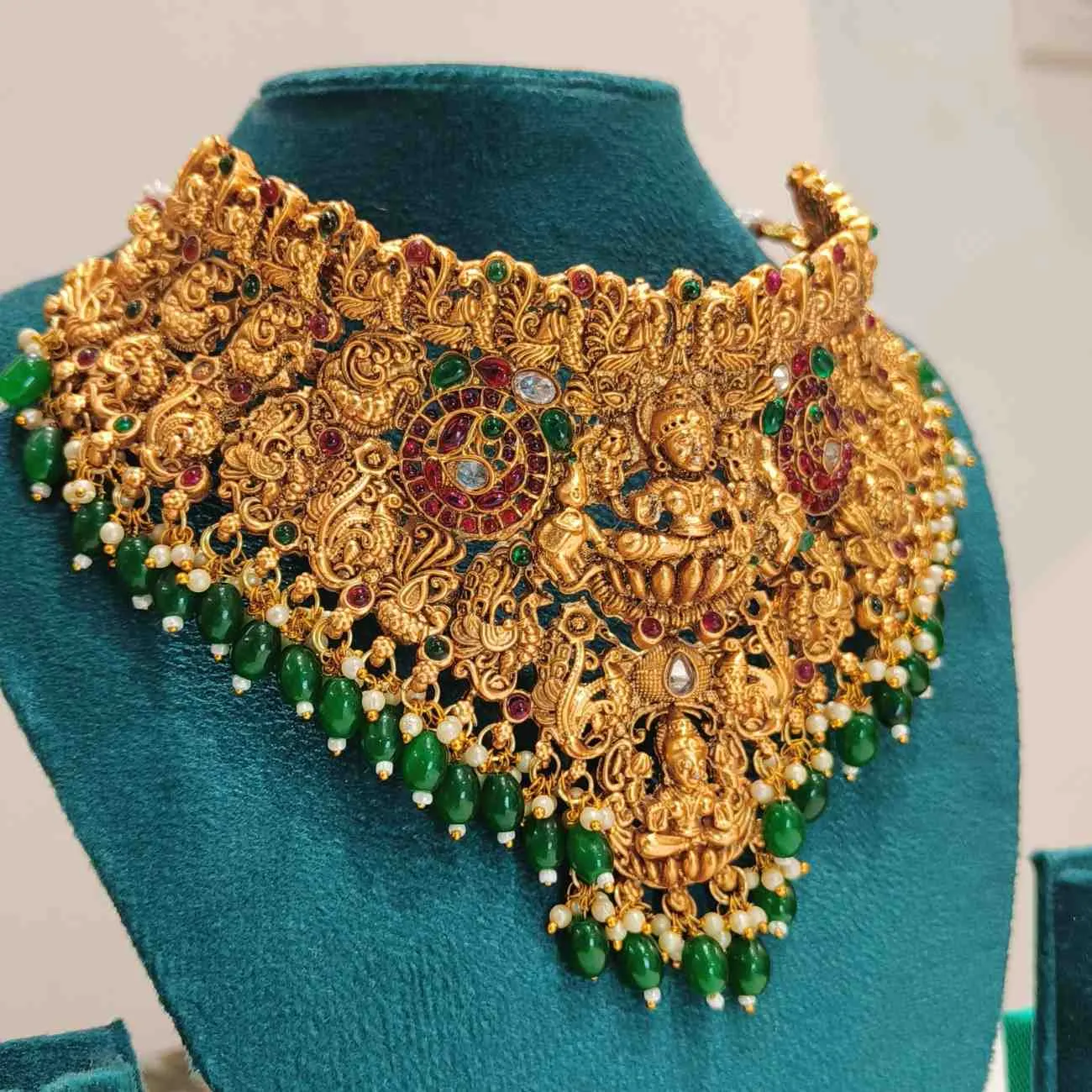 Sri Varnika Temple Bridal Necklace Set