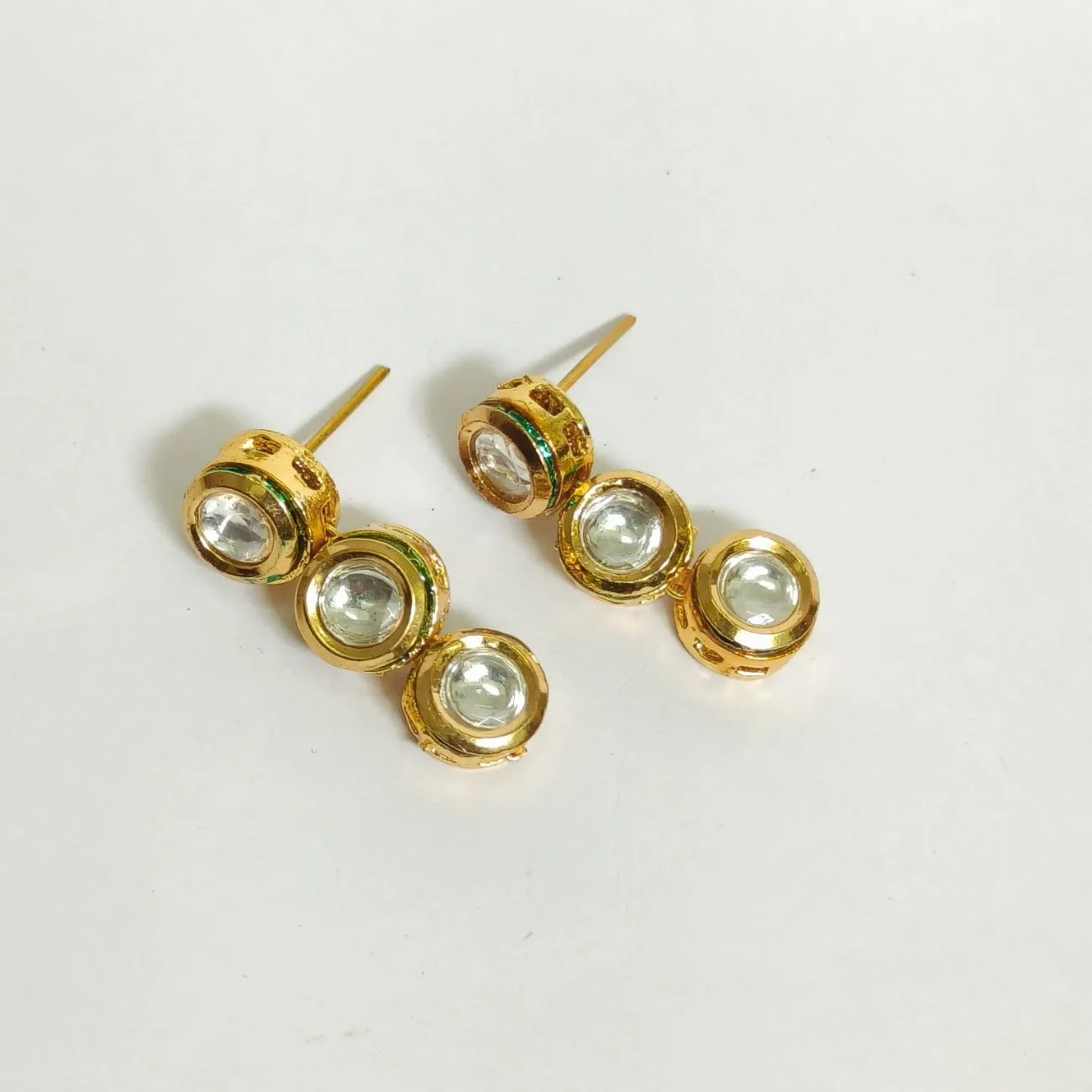 The Classic Single Line Kundan Necklace Set