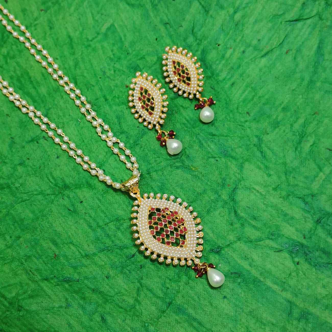 The Timeless Pearl and Ruby Pendant Set with Pearl Mala