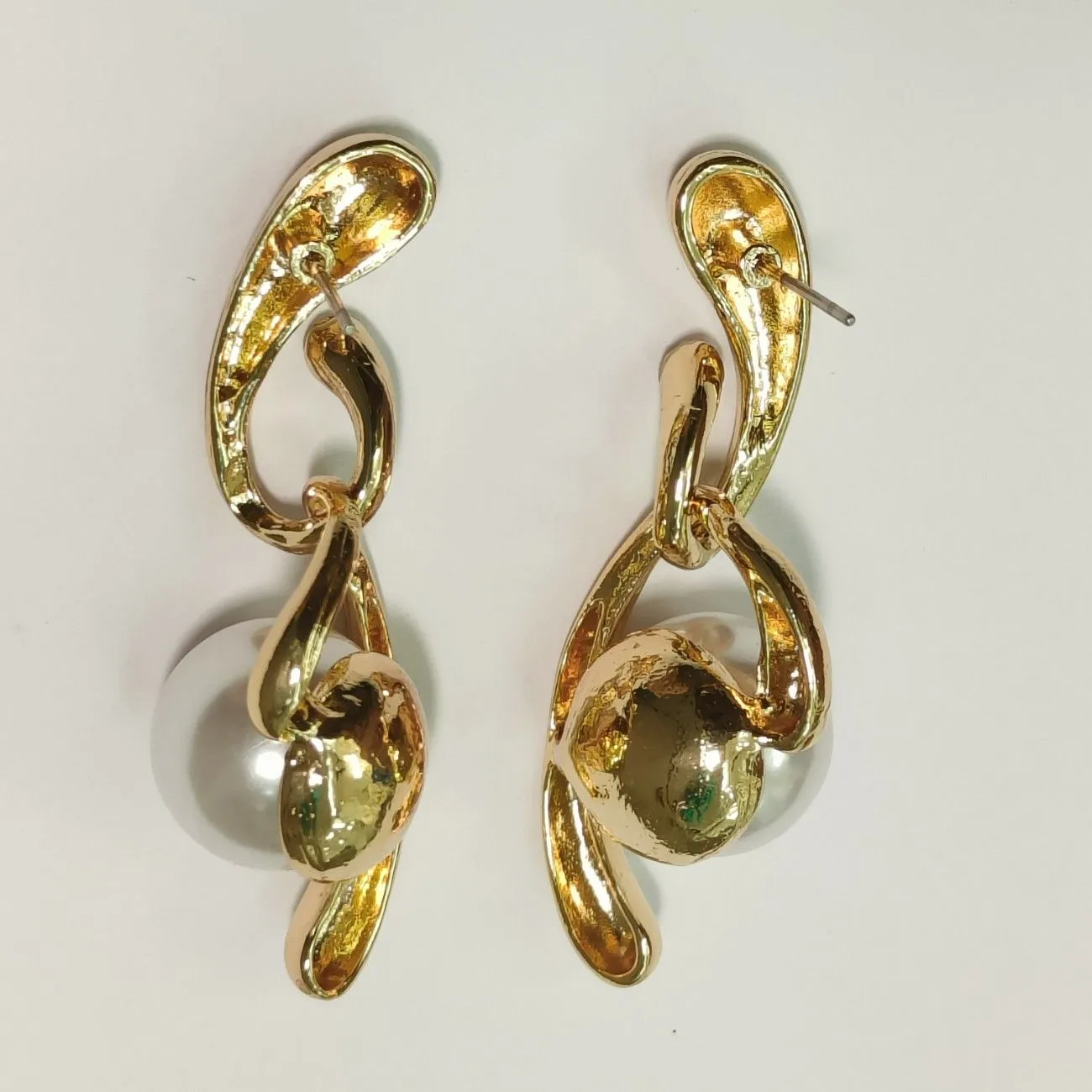 Elara Pearl Sculpt Drops
