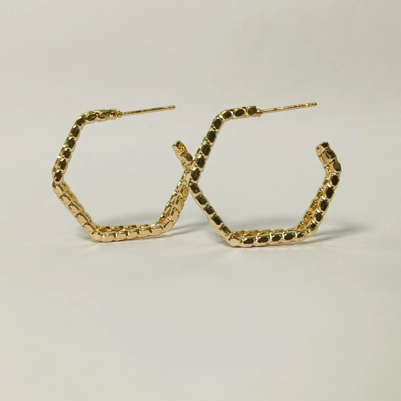 Nimoraa HexaGlow Textured Gold Hoops