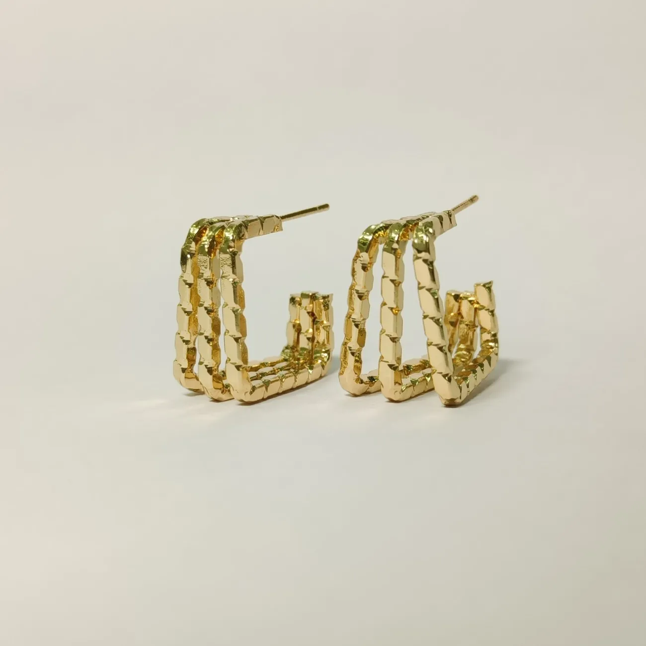 Nimoraa Textured Square Half Hoop Earrings