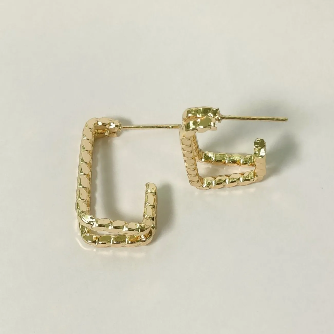 Nimoraa Double Frame Square Half Hoops