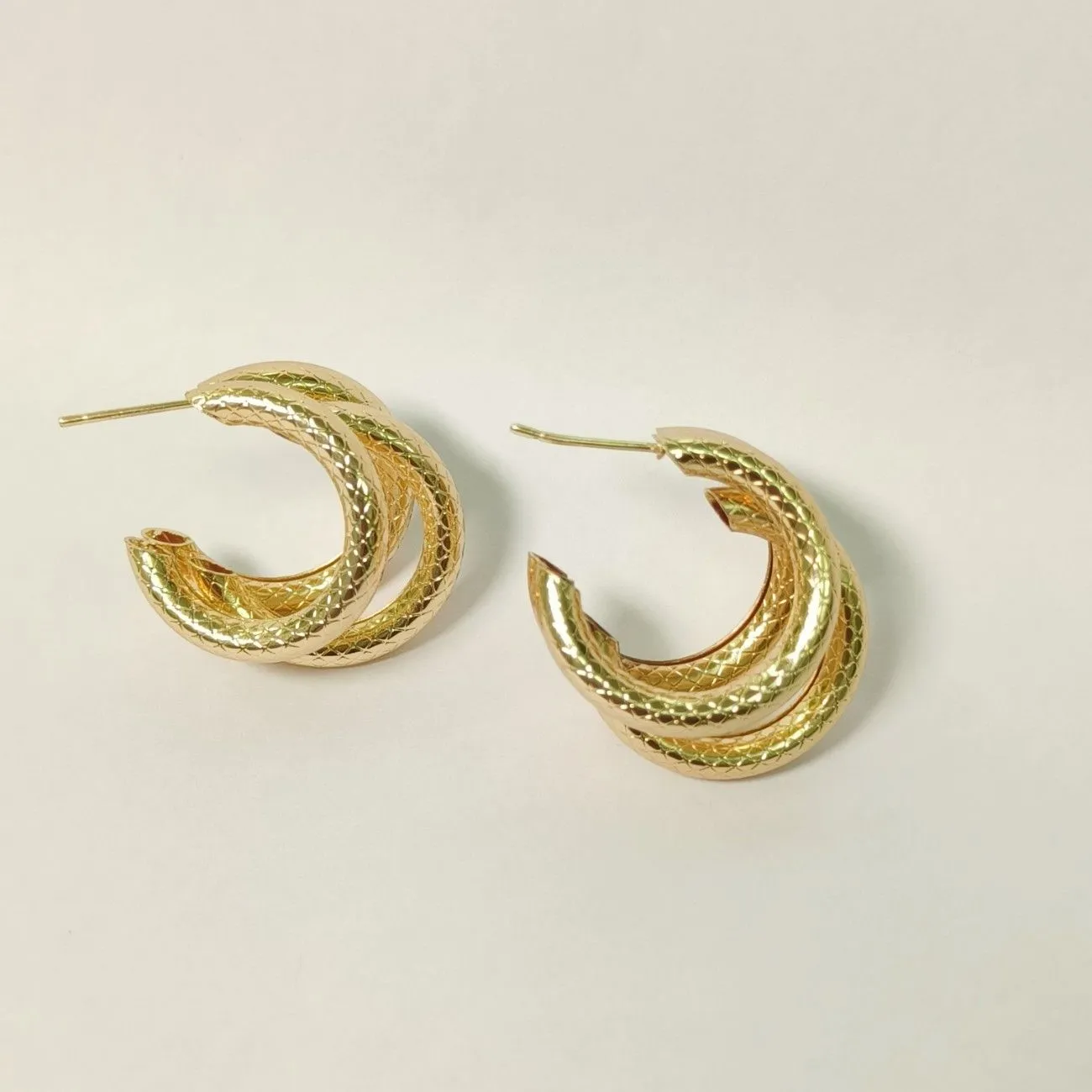 Serpentina Gold Coil Hoops