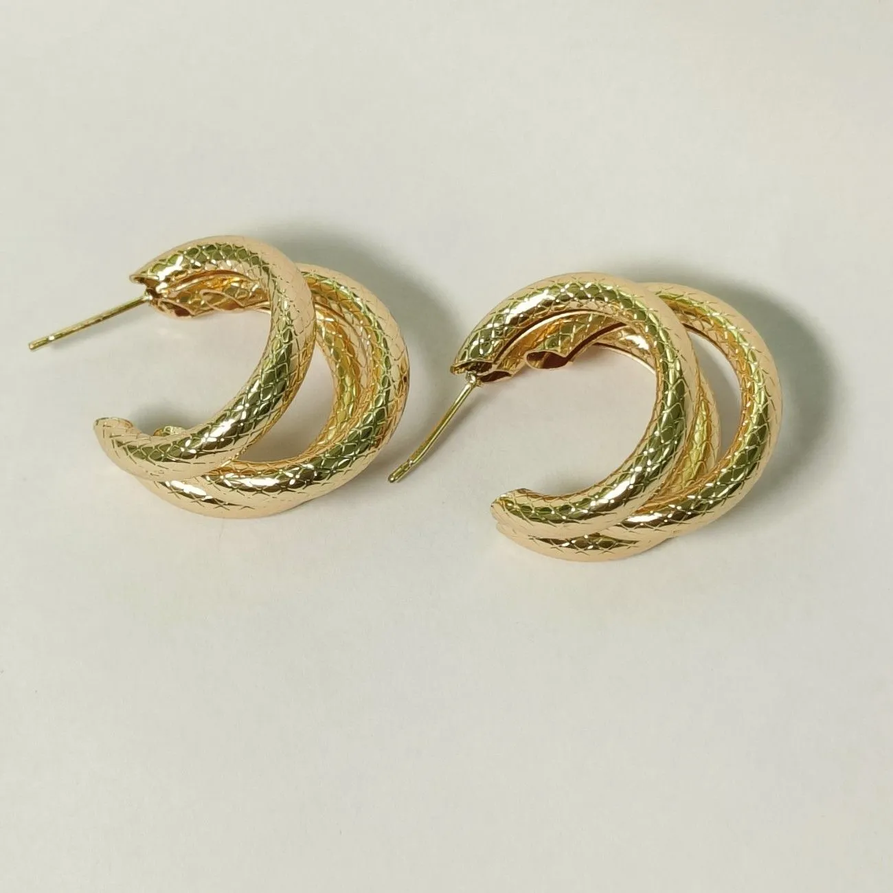 Serpentina Gold Coil Hoops